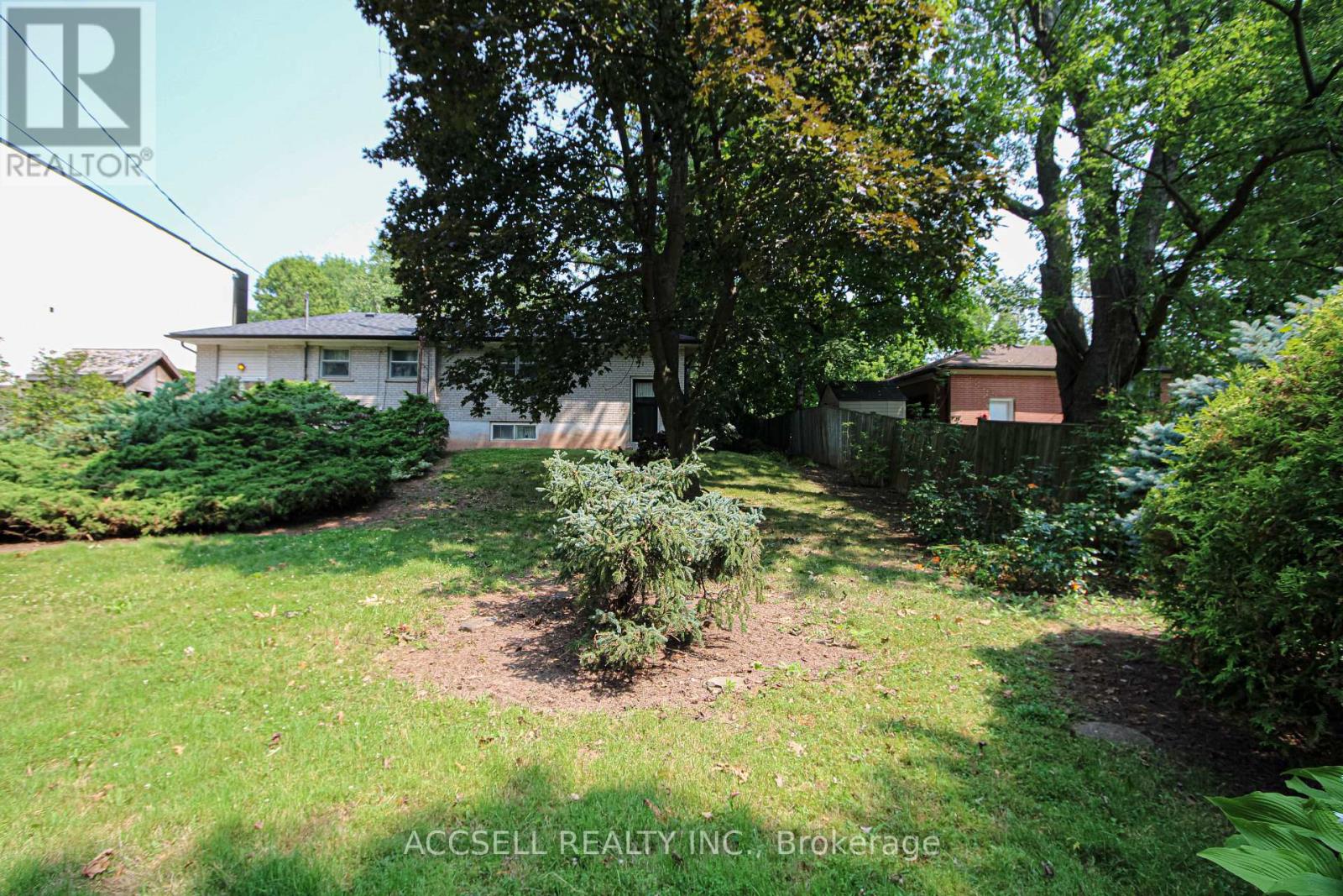 1358 SEDGEWICK CRESCENT - 23