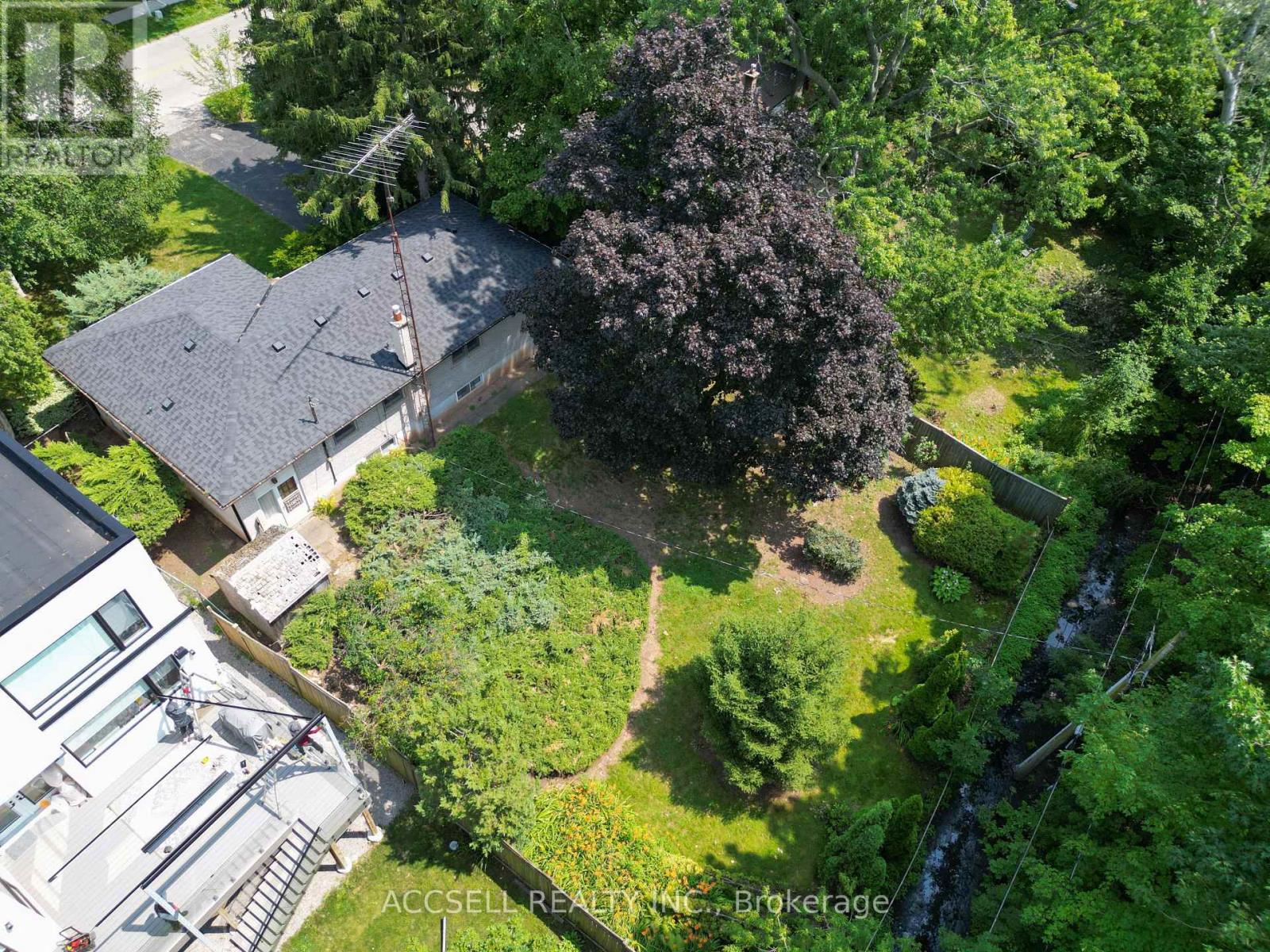 1358 SEDGEWICK CRESCENT - 25