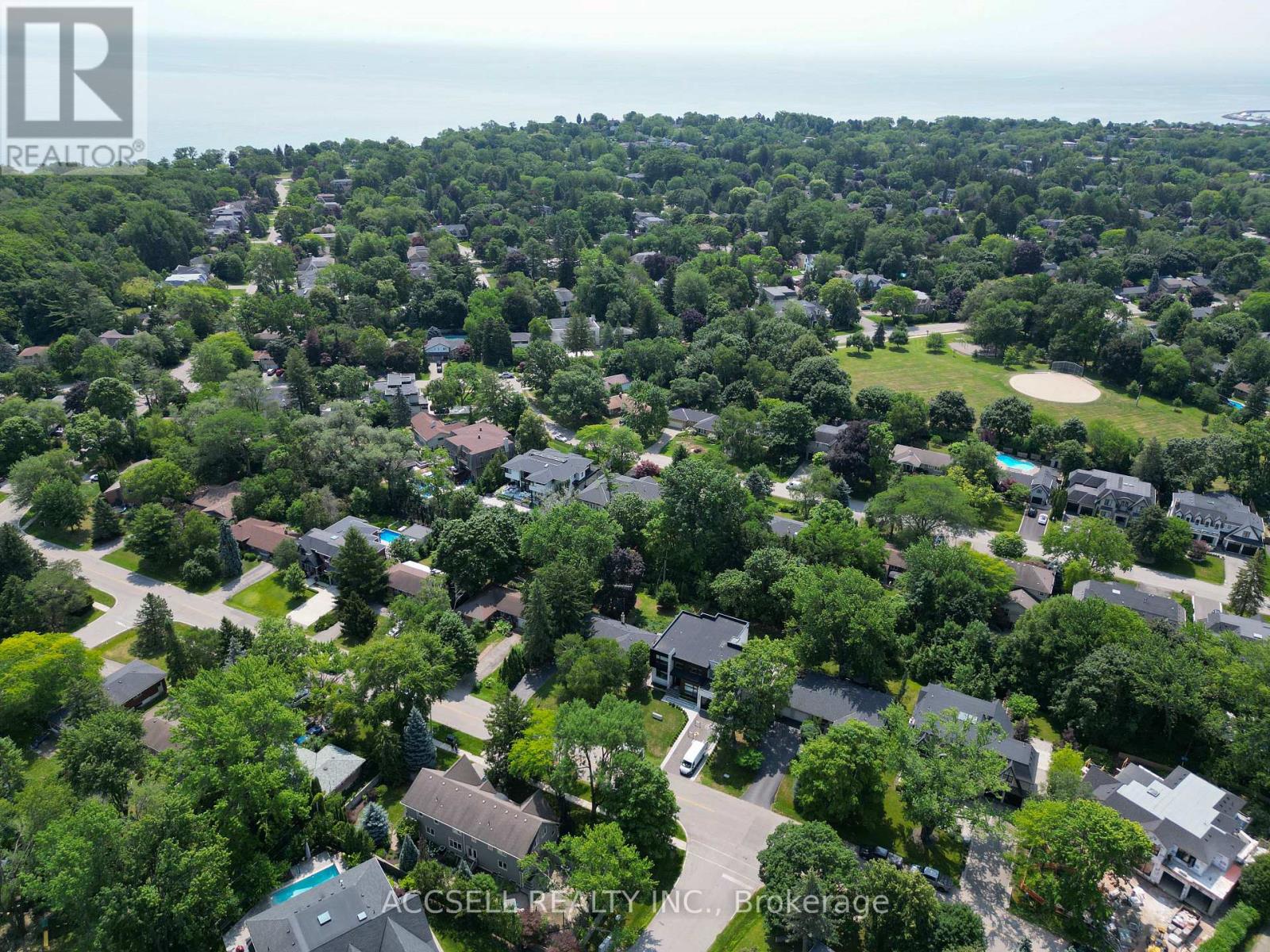 1358 SEDGEWICK CRESCENT - 29