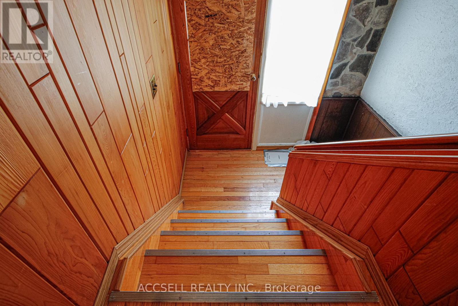 1358 SEDGEWICK CRESCENT - 16