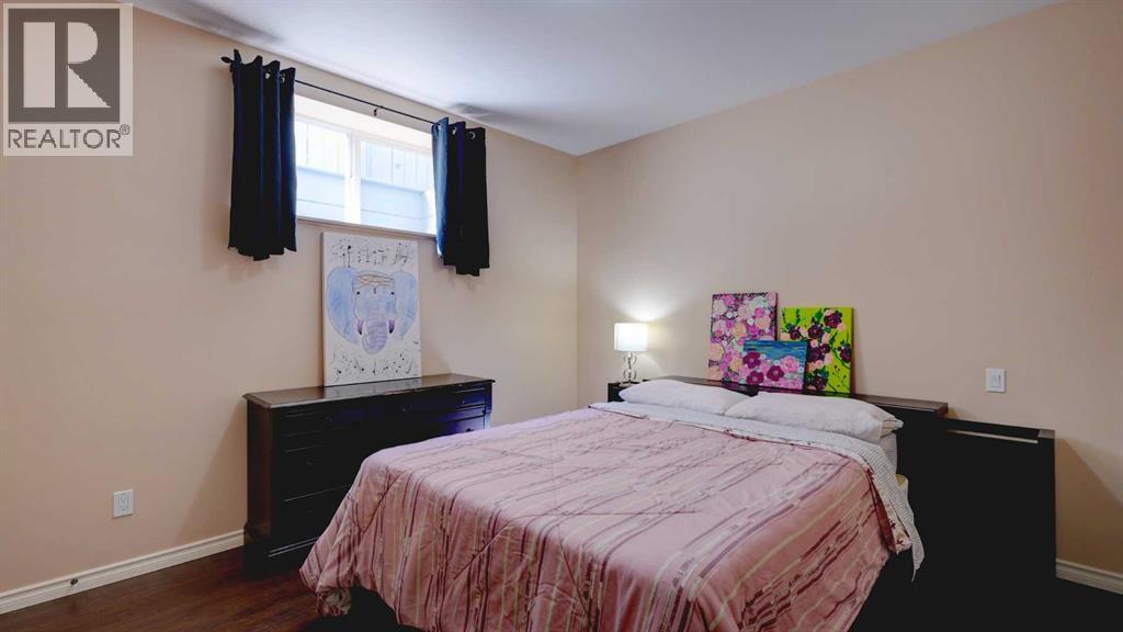 195 Cimarron Drive E - Image 32