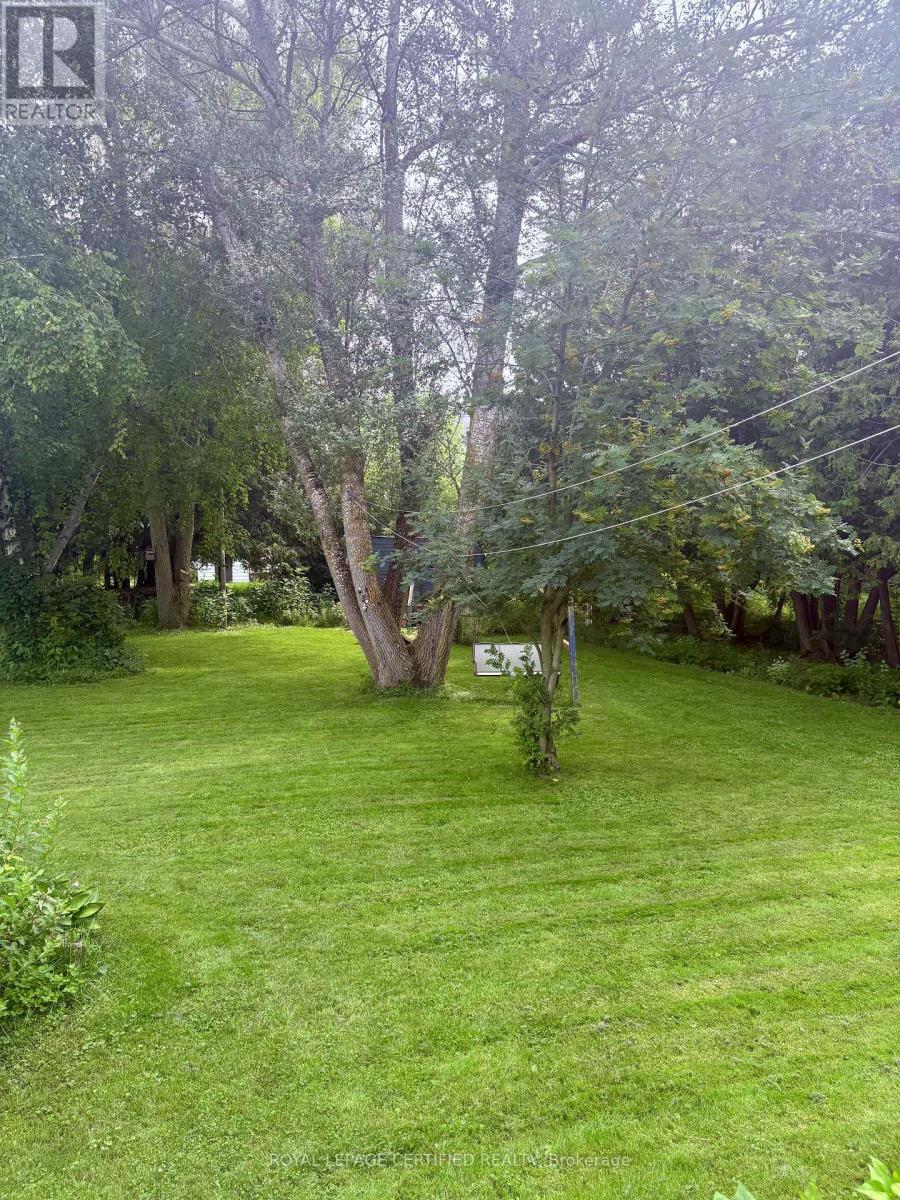 883 7TH AVENUE - 43