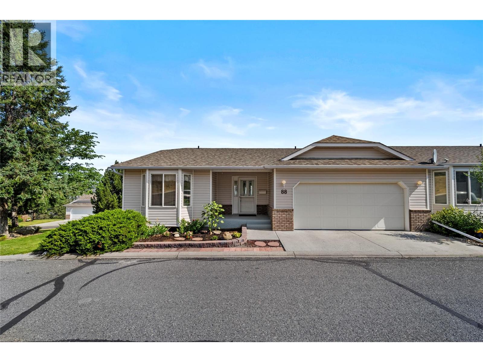 #88 2022 Pacific Way - 1