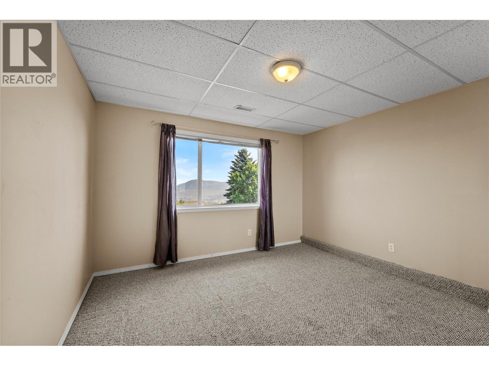 #88 2022 Pacific Way - 31