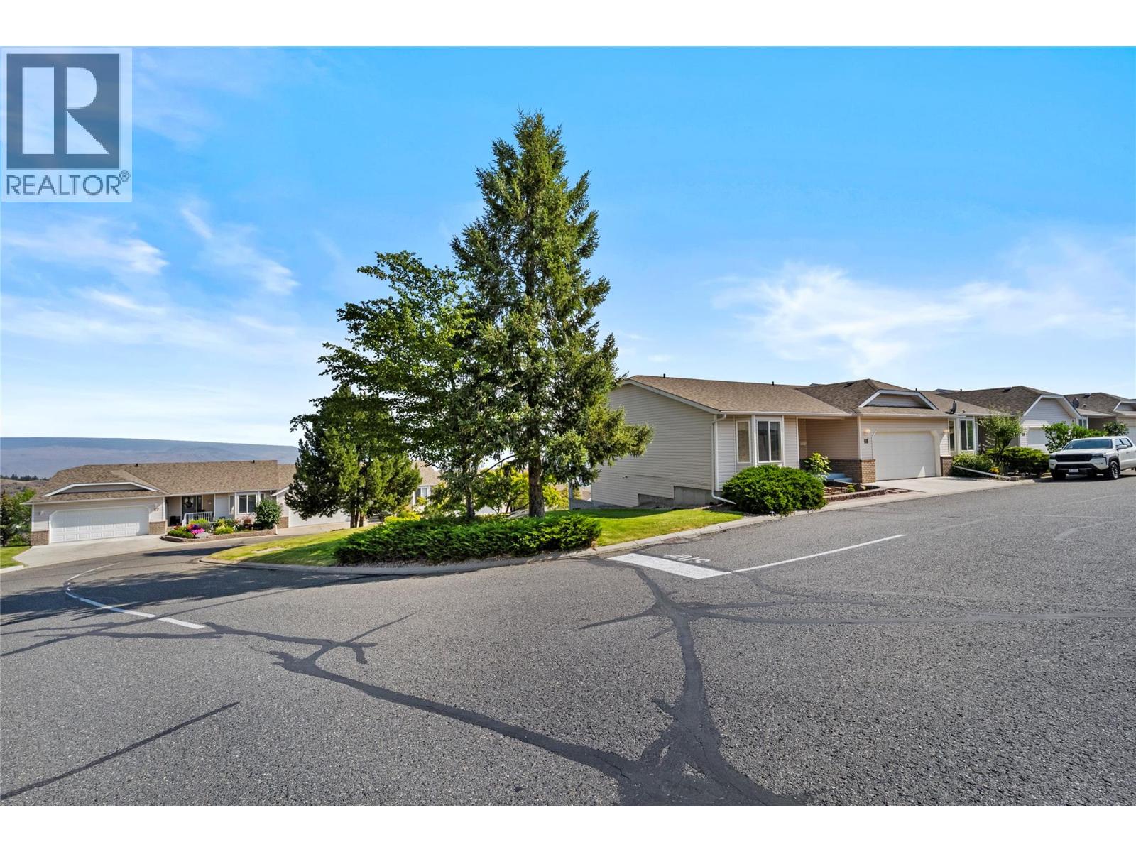 #88 2022 Pacific Way - 39