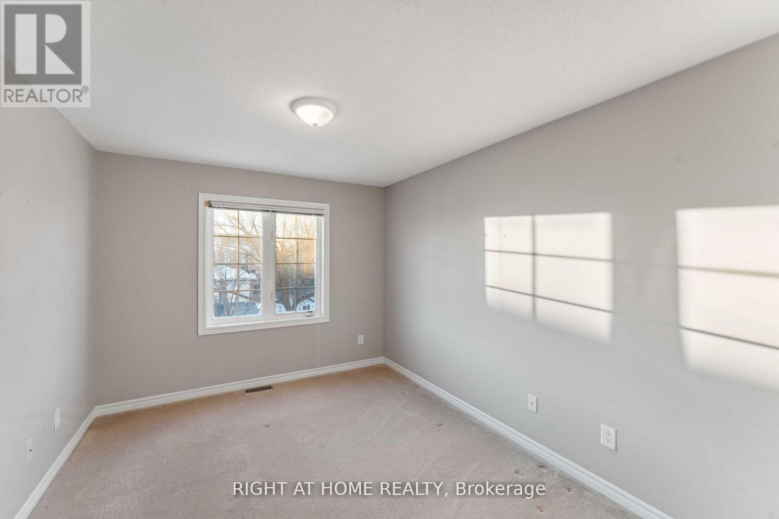 3 Bed, 3 Bath House for Rent in Ottawa – 130 TANDALEE CRESCENT, Ottawa – MLS# X13595356 - Image 19