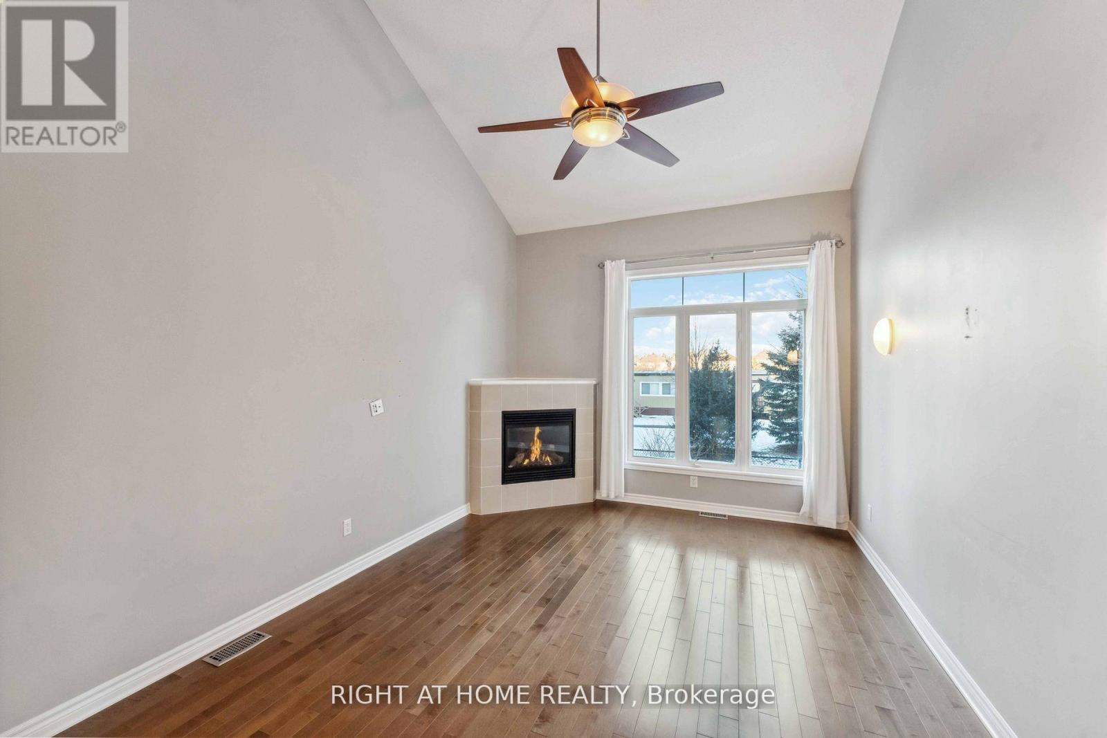 3 Bed, 3 Bath House for Rent in Ottawa – 130 TANDALEE CRESCENT, Ottawa – MLS# X13595356 - Image 9