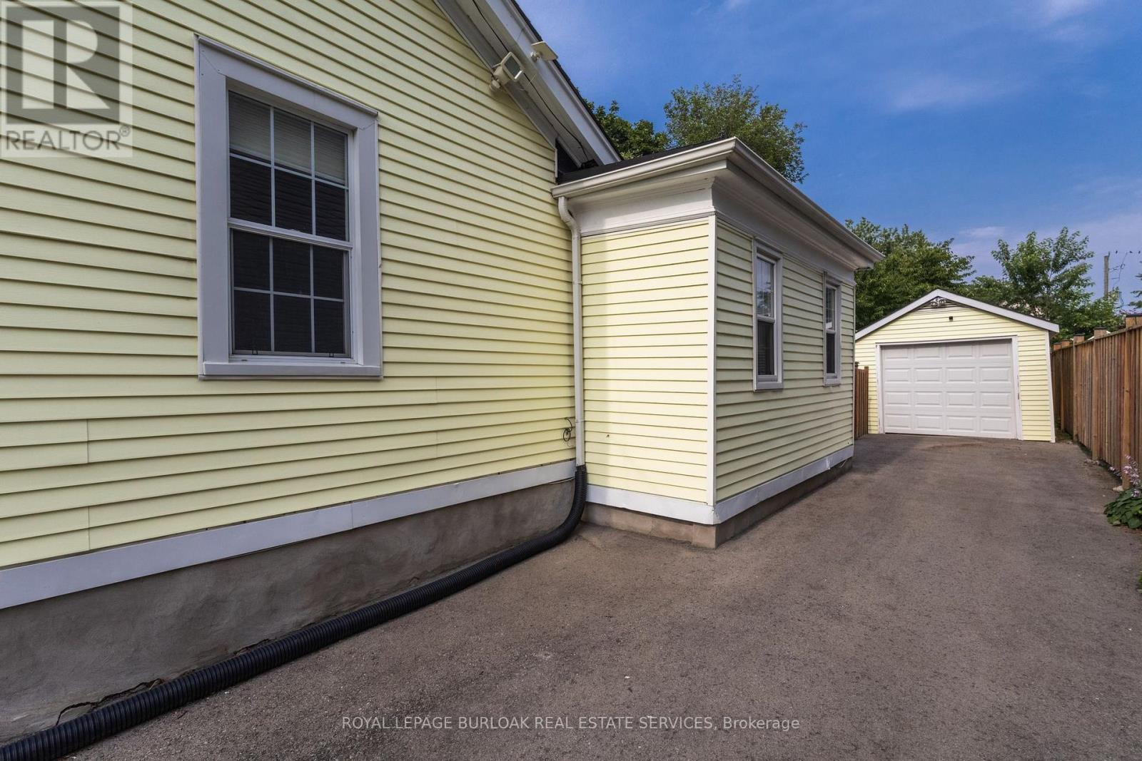 36 WOODLAND AVENUE - Image 23