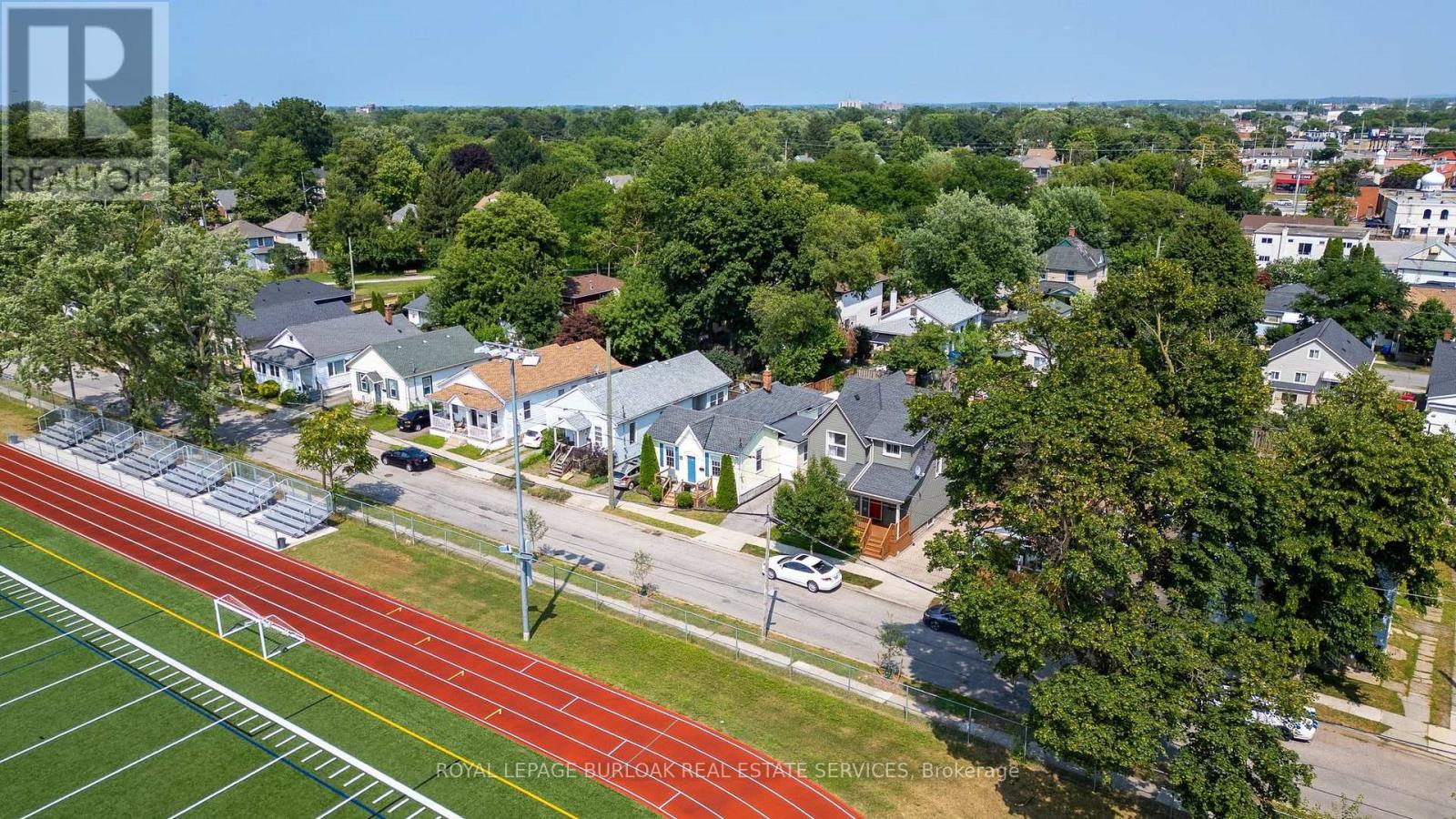 36 WOODLAND AVENUE - Image 33