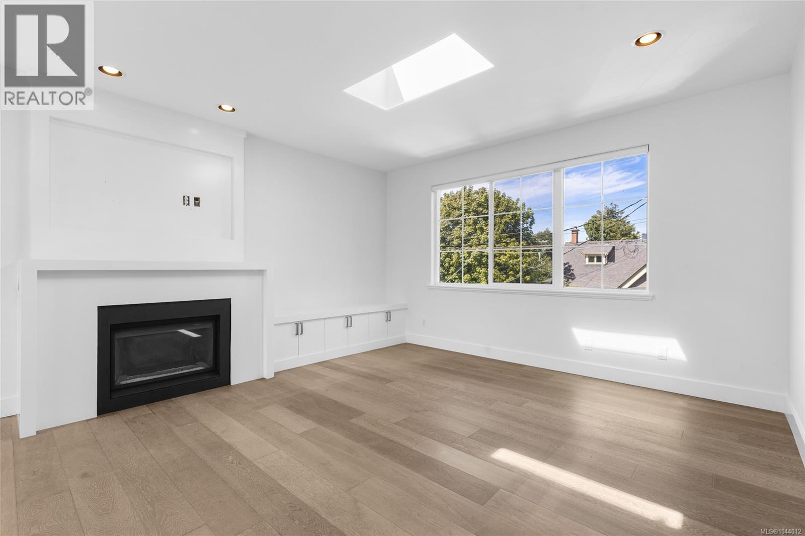 611 Niagara St - 18