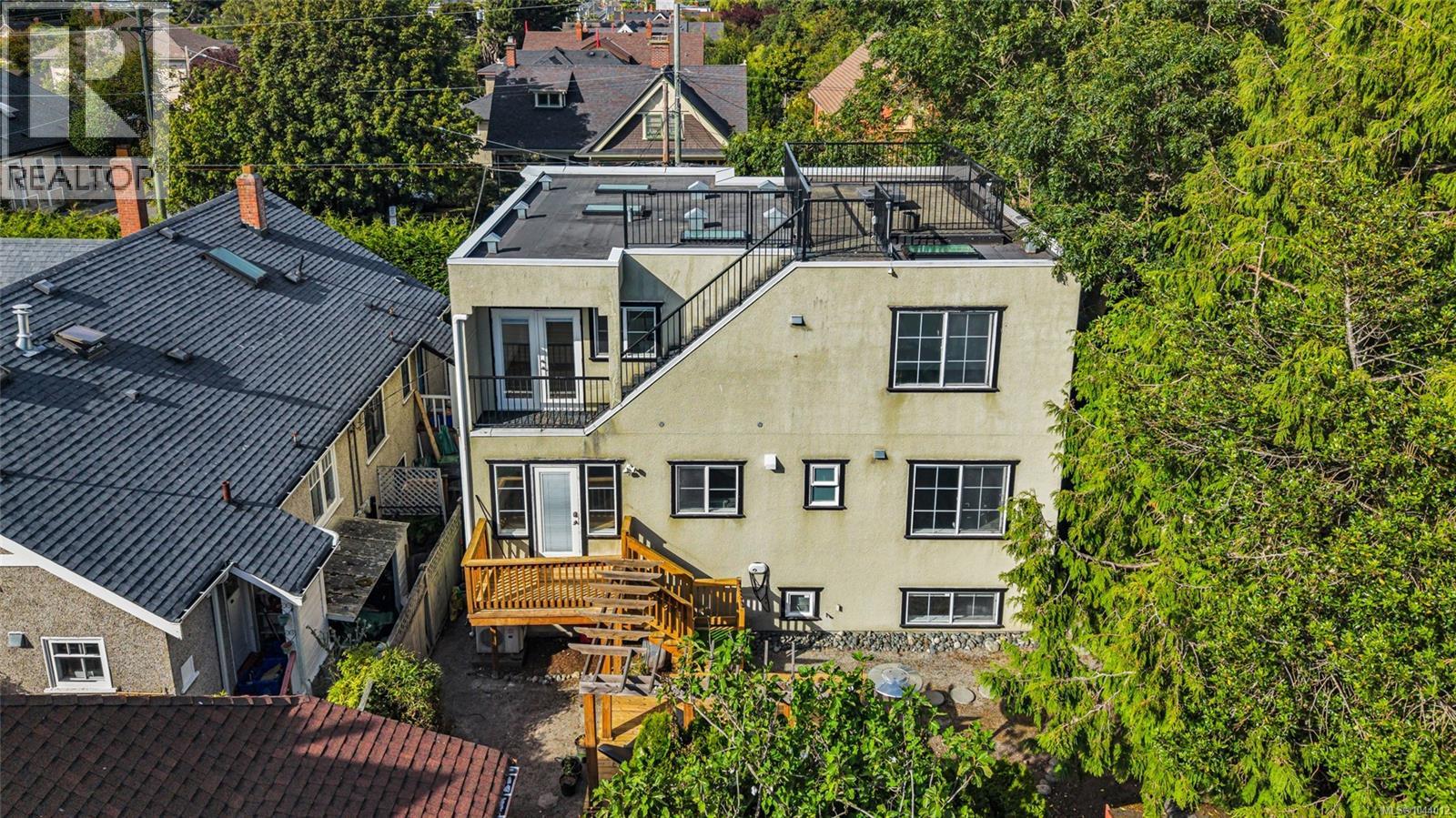 611 Niagara St - 50