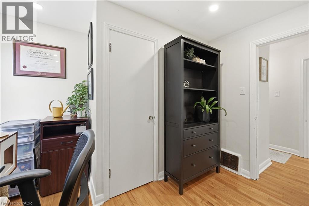 2273 KING Street E - Image 18