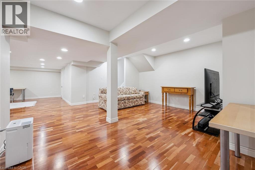 353 TWINFLOWER Crescent - 33