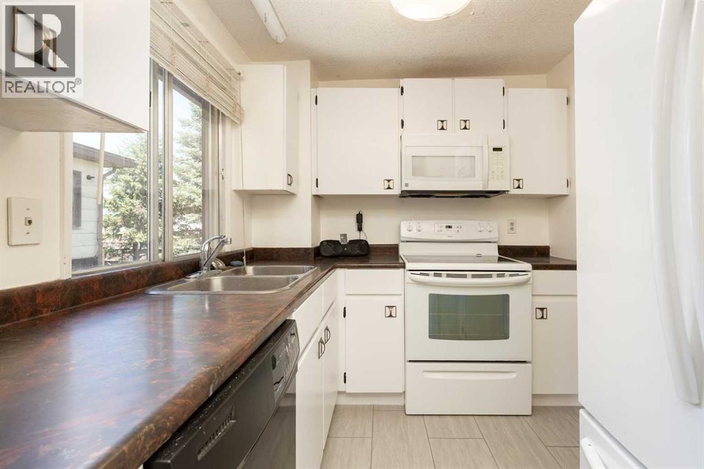 627 11 Street - 8