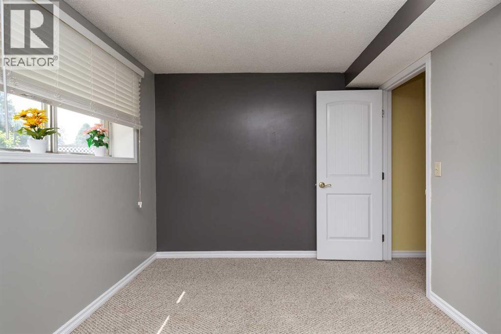 627 11 Street - 20