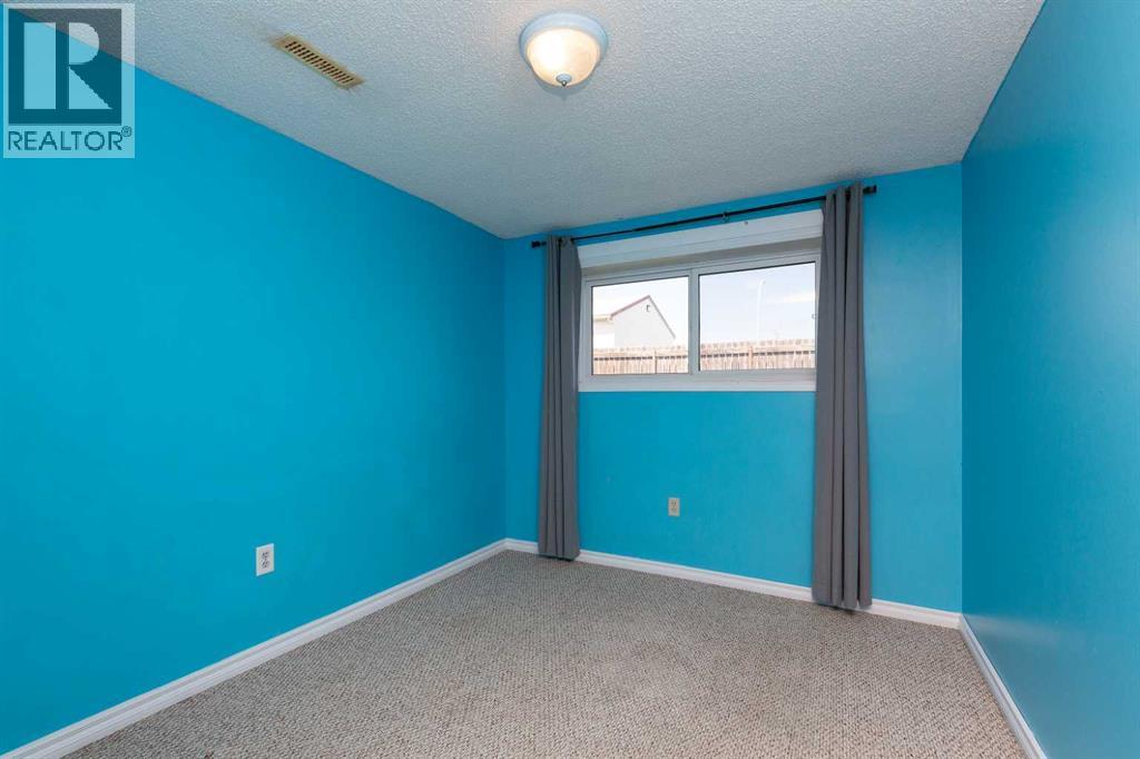 627 11 Street - 21