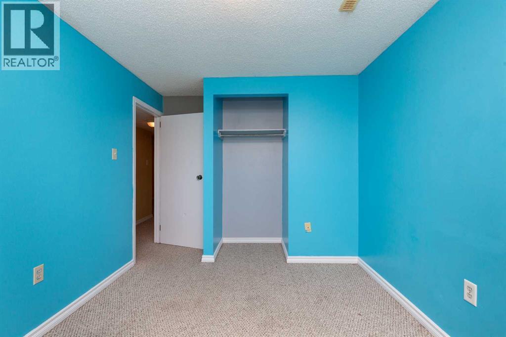 627 11 Street - 22