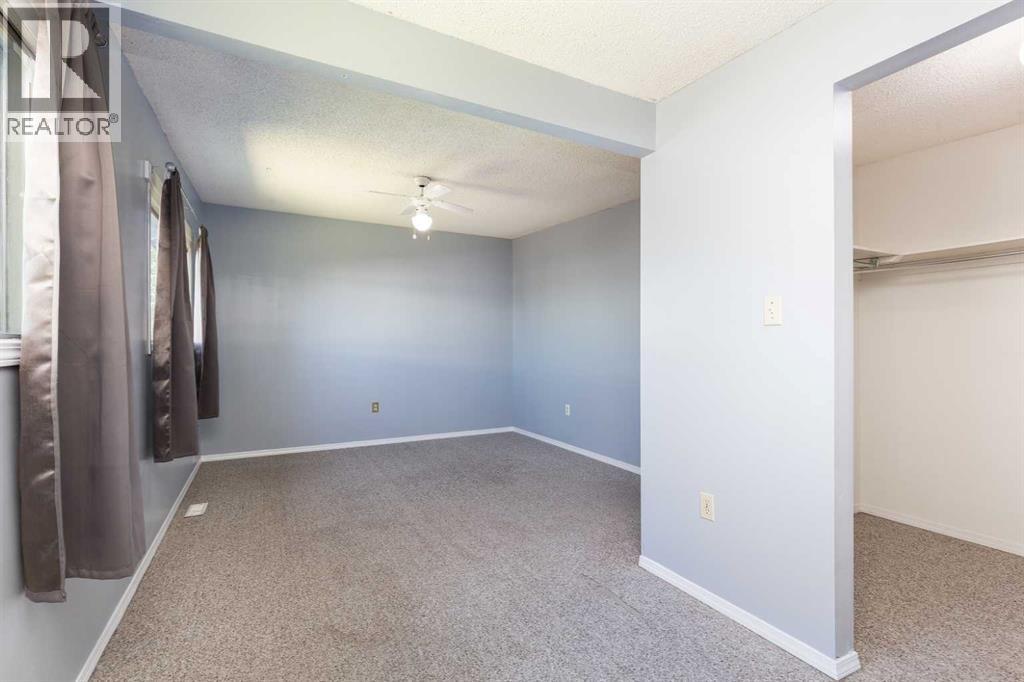 627 11 Street - 13
