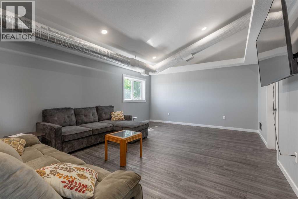 141 Stewart Avenue South - Photo 15