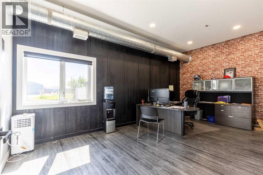 141 Stewart Avenue South - Photo 10