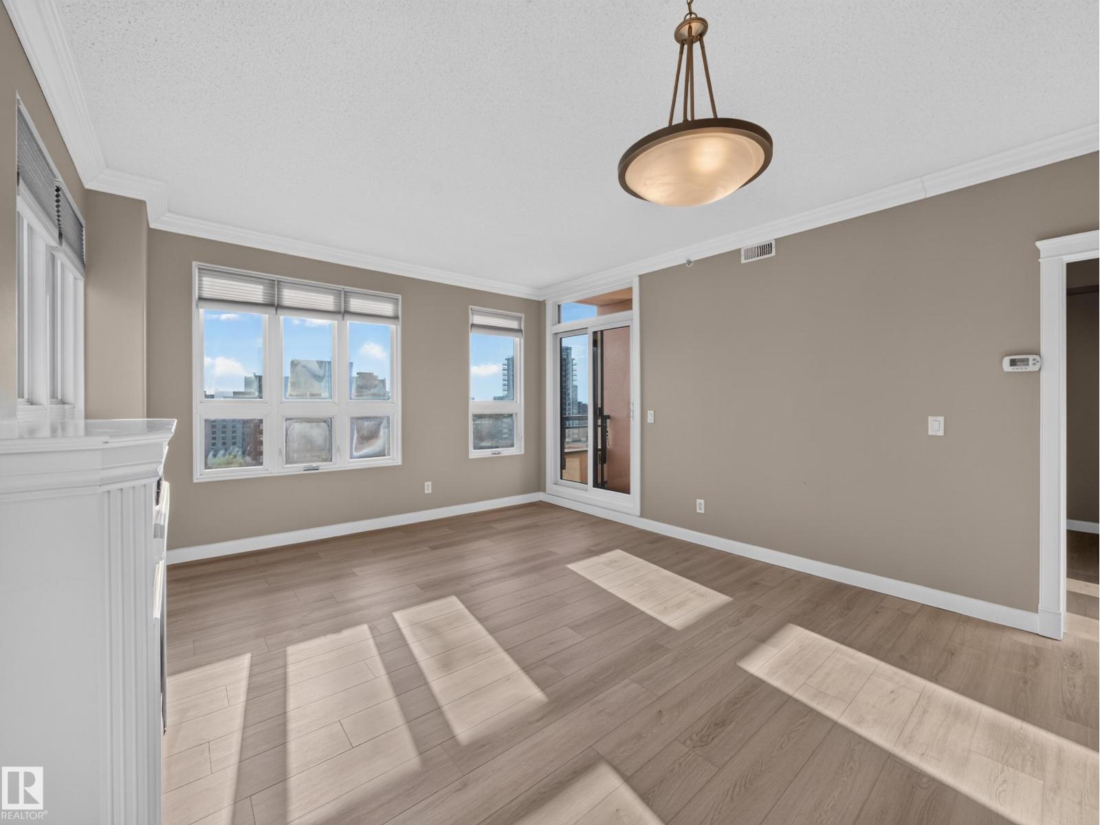 #1208 9939 109 ST NW - 23