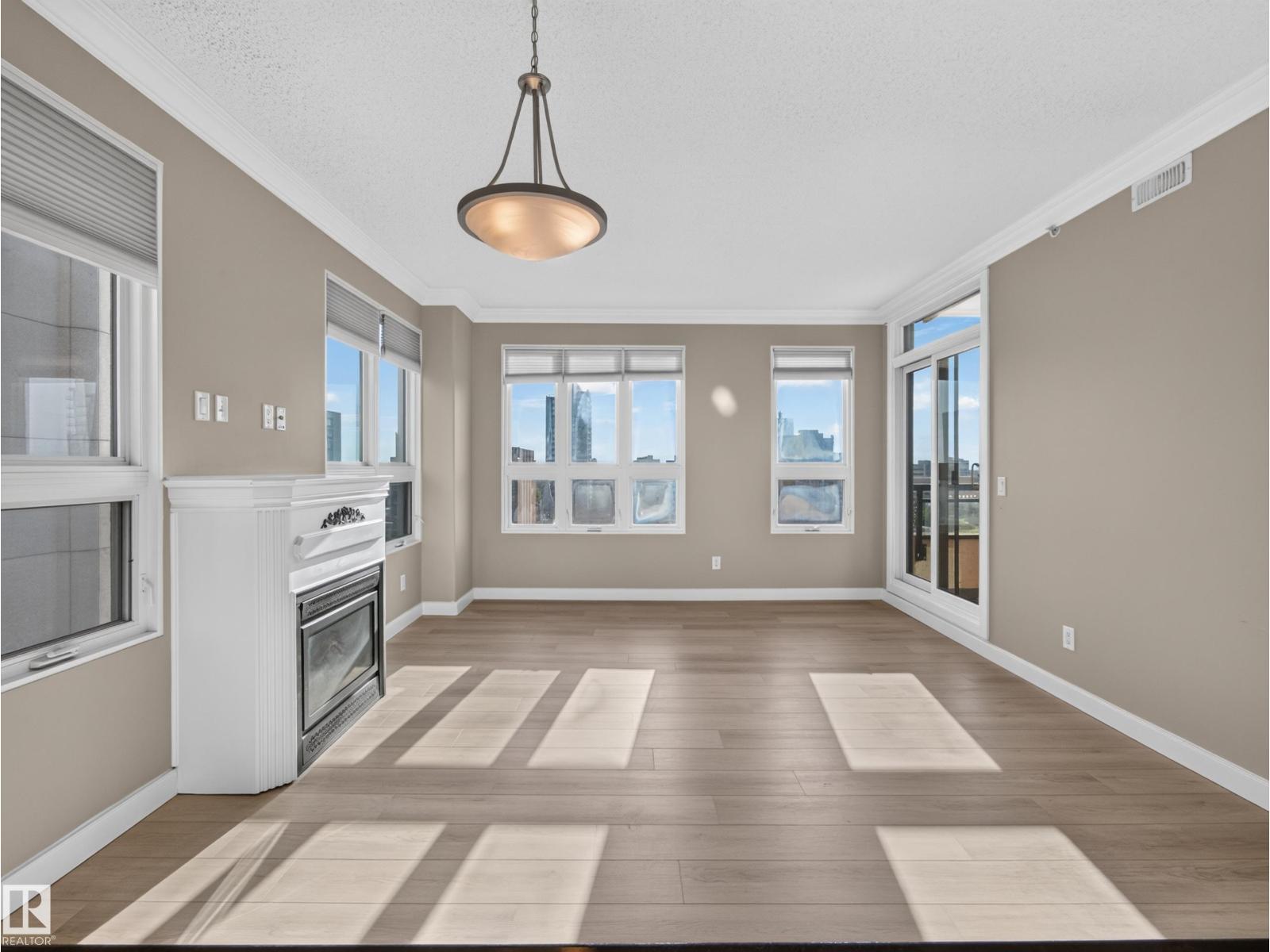 #1208 9939 109 ST NW - 24