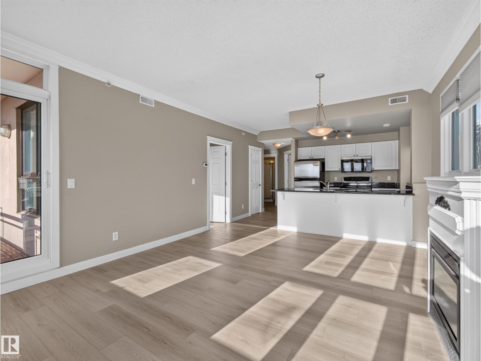 #1208 9939 109 ST NW - 28