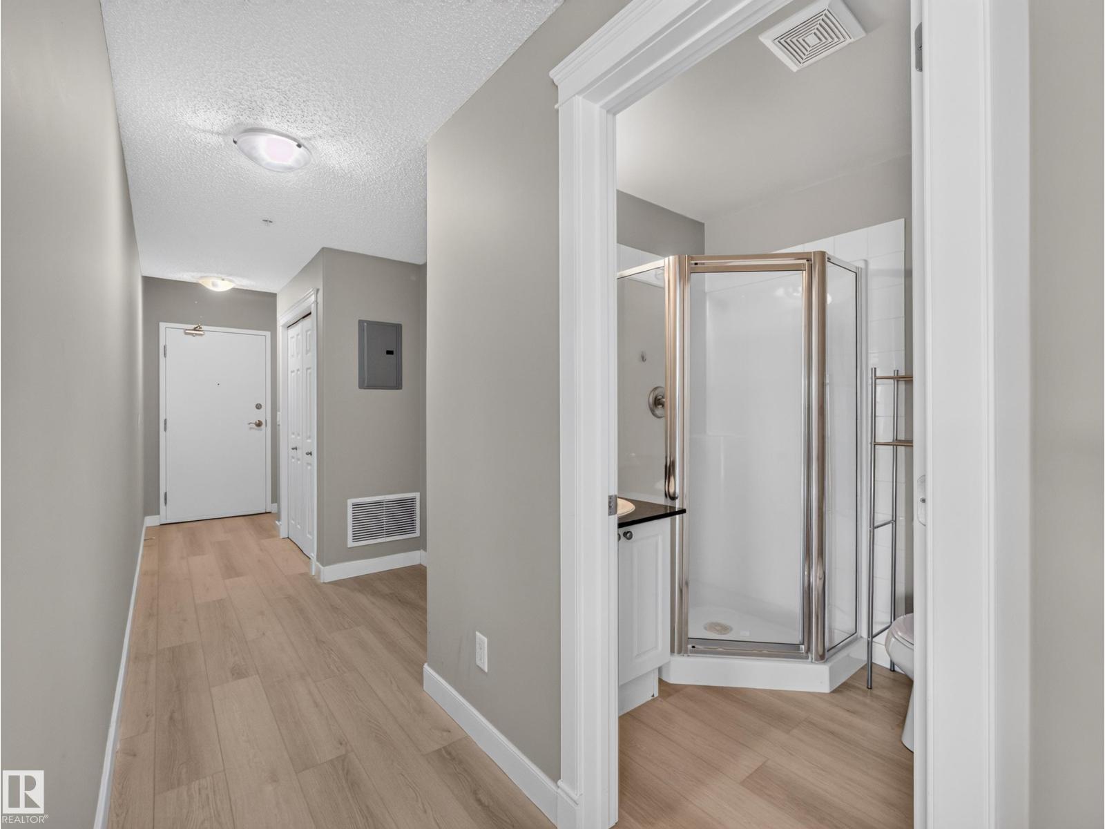 #1208 9939 109 ST NW - 30