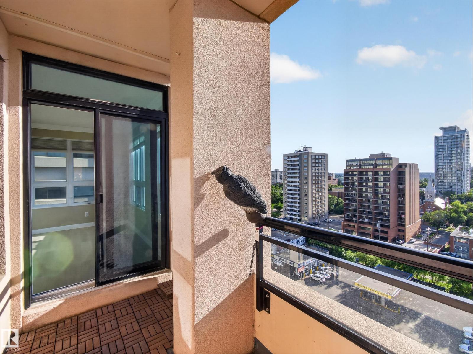 #1208 9939 109 ST NW - 45