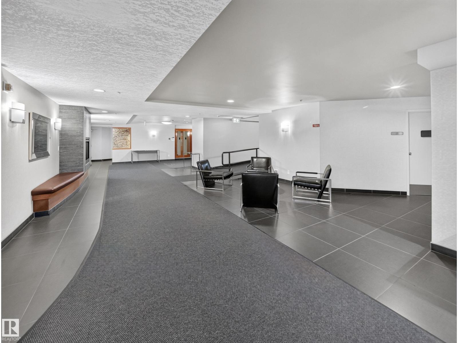 #1208 9939 109 ST NW - 52