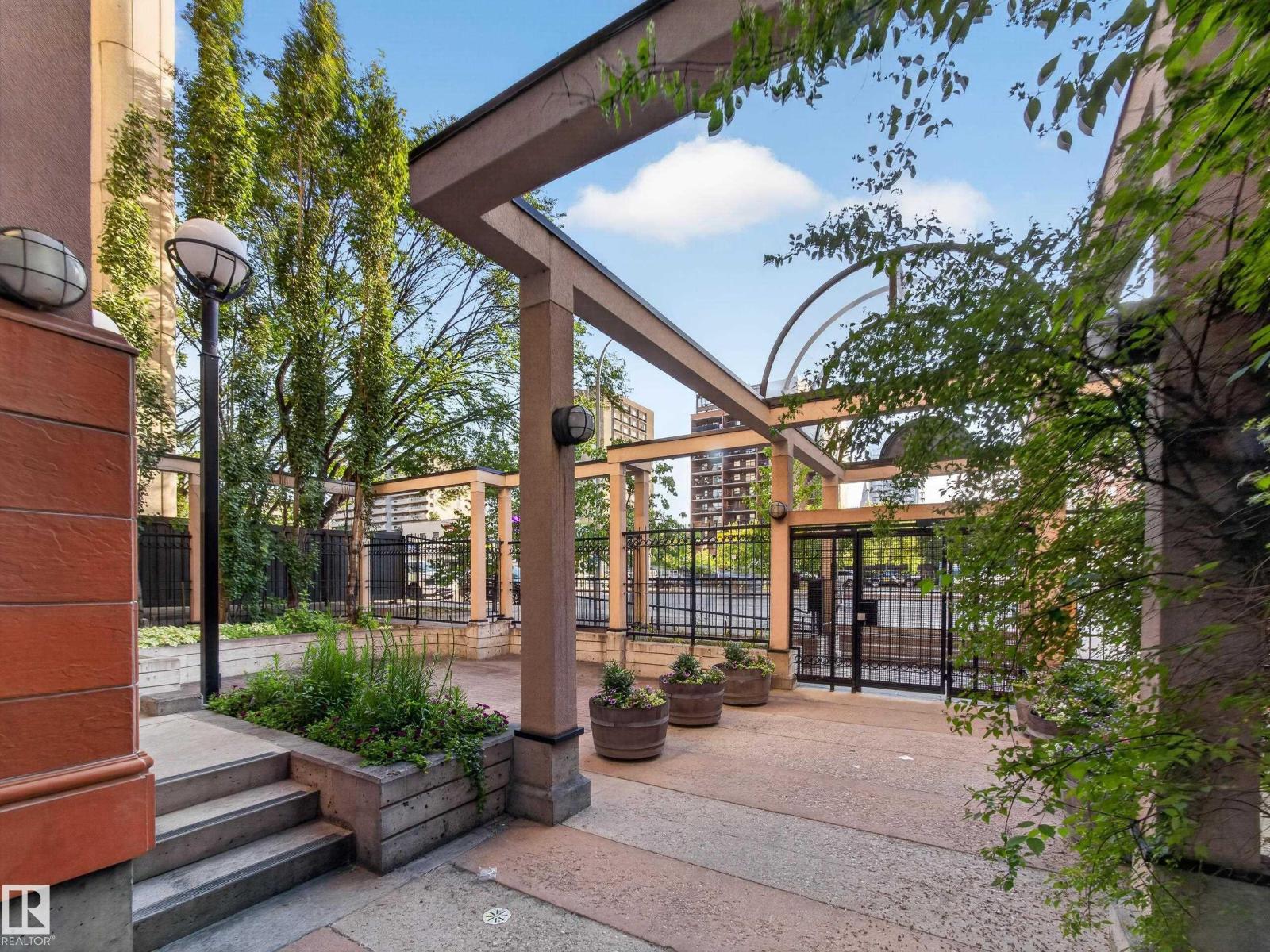 #1208 9939 109 ST NW - 54