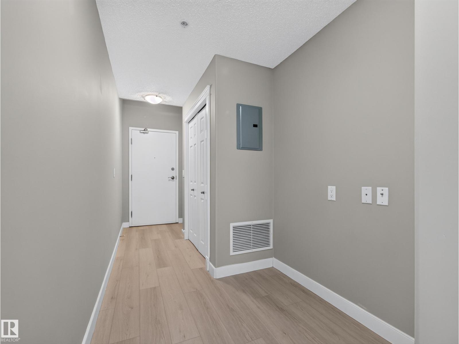 #1208 9939 109 ST NW - 6