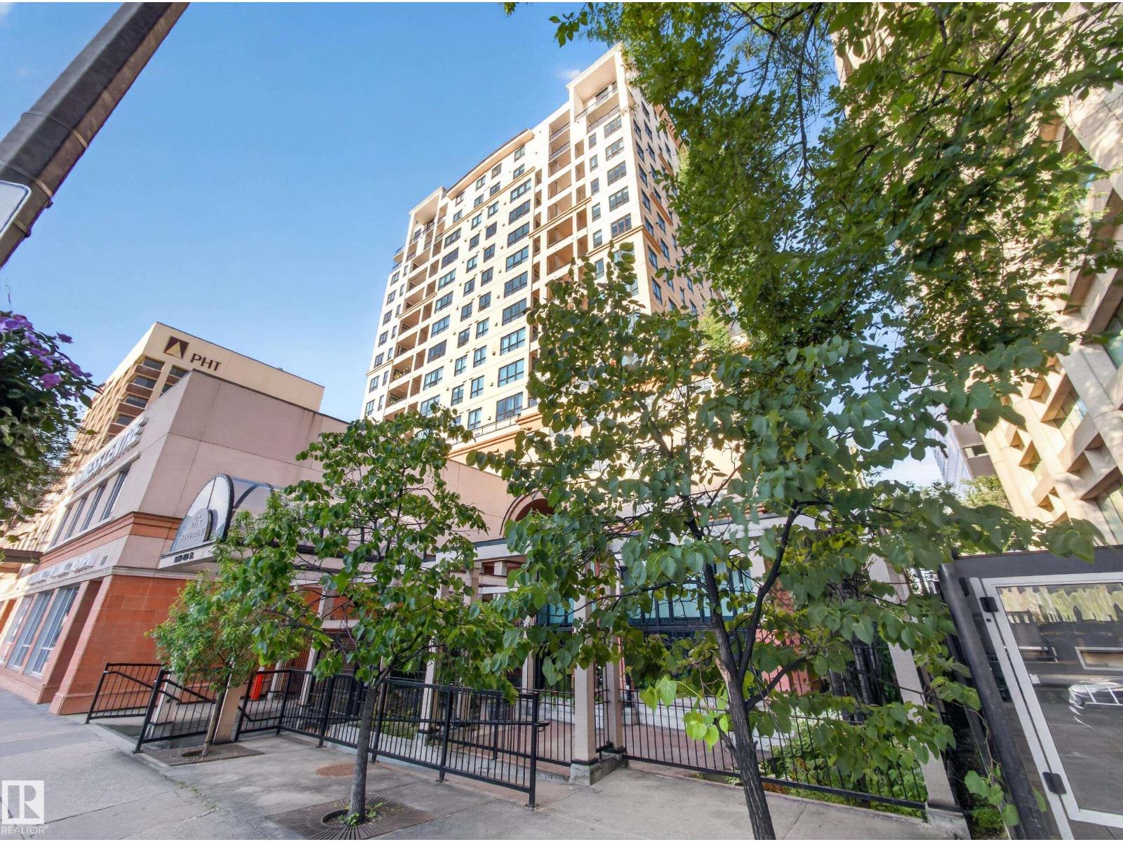 #1208 9939 109 ST NW - 60