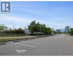 102 370 E Espalande Avenue, North Vancouver, BC V7L1A4 Photo 8