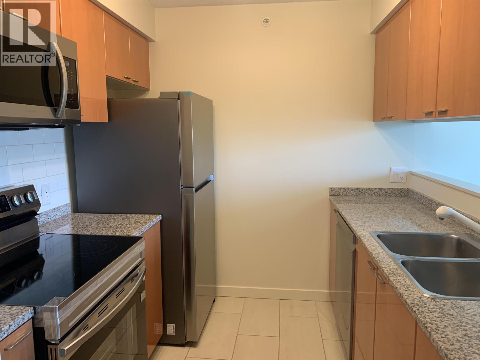 1 Bed, 1 Bath House for Rent in Vancouver – 2303 1200 W GEORGIA STREET, Vancouver – MLS# R3146795 - Image 3