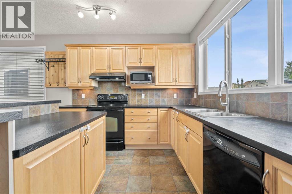 2362 Sagewood Crescent SW - 19