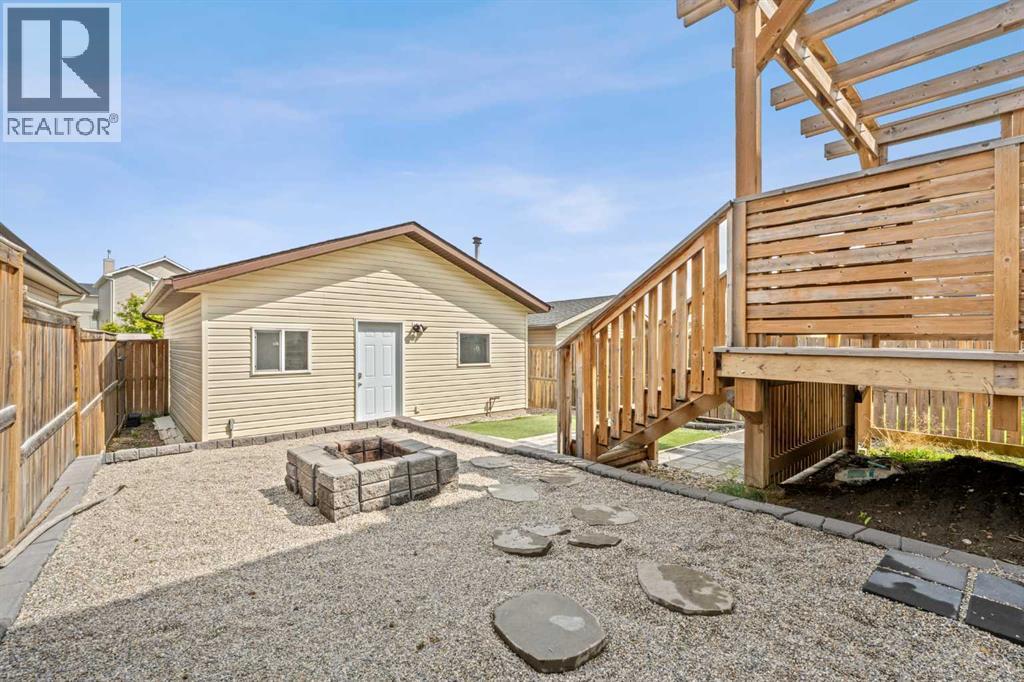 2362 Sagewood Crescent SW - 44