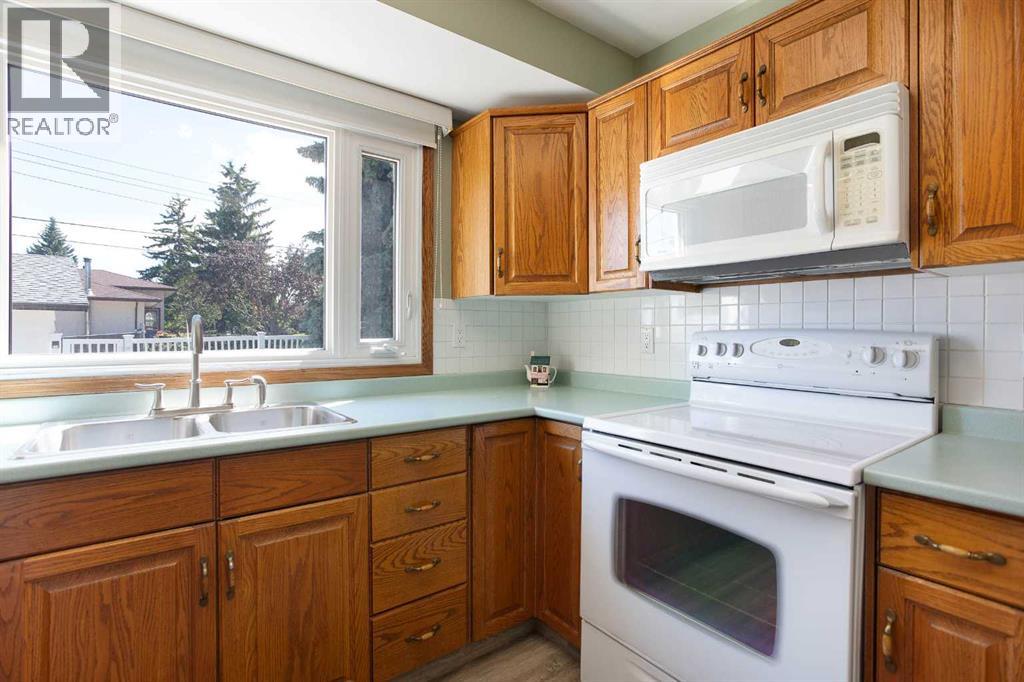 723 Seattle Drive SW - 14