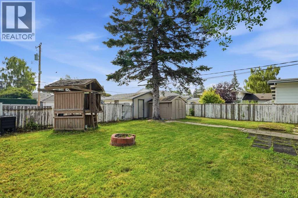 9032 Fairmount Drive SE - 28