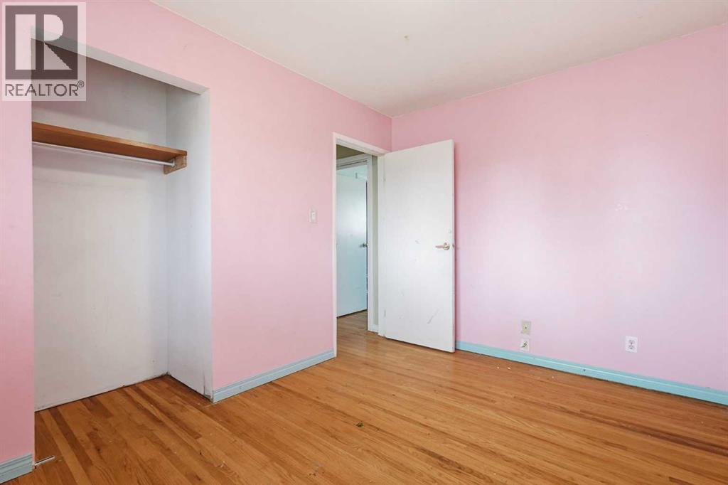 9032 Fairmount Drive SE - 15