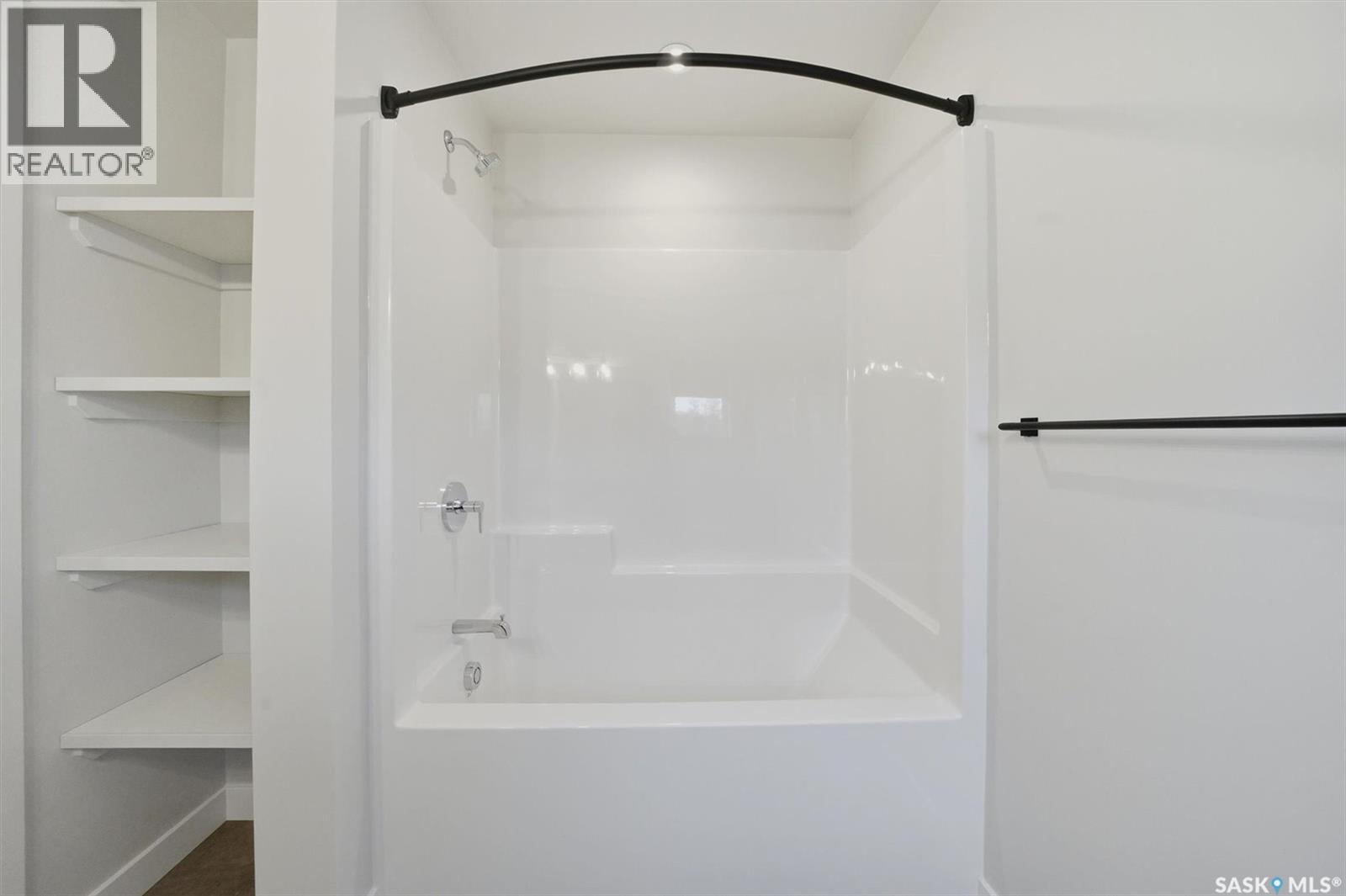 1118 9th STREET E - 21