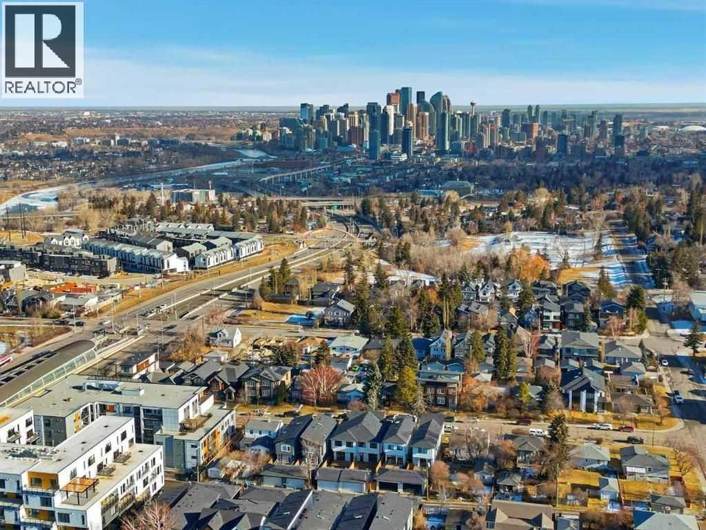 1715 31 Avenue SW - 2