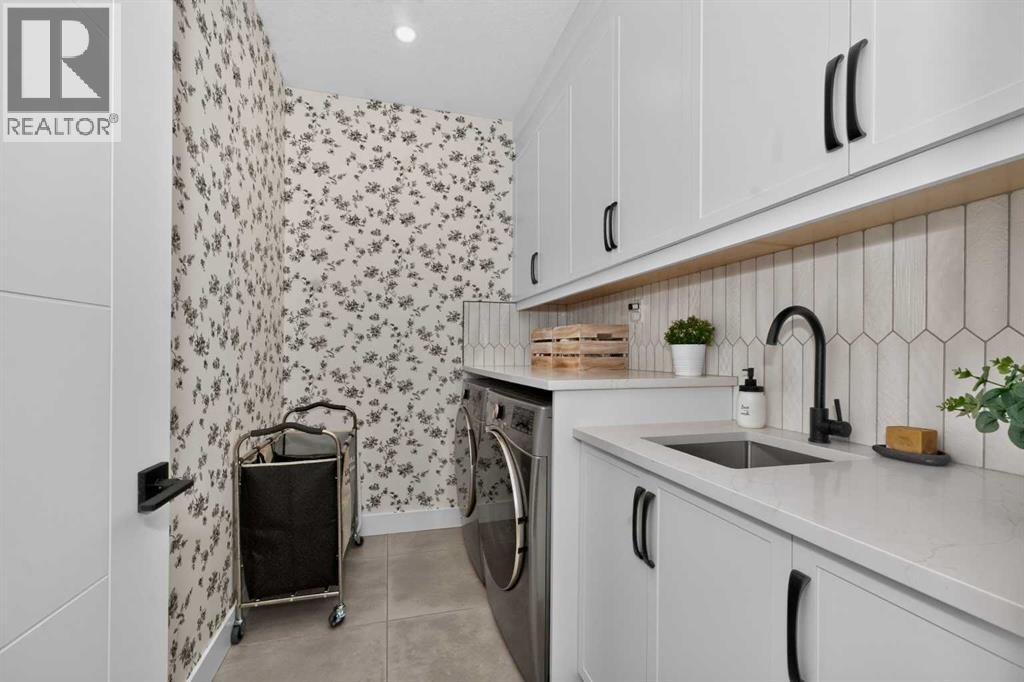 2430 26 Street SW - Image 27