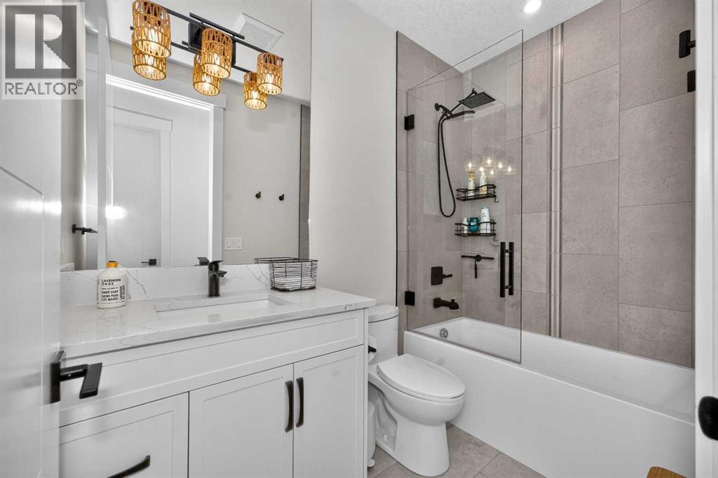 2430 26 Street SW - Image 29