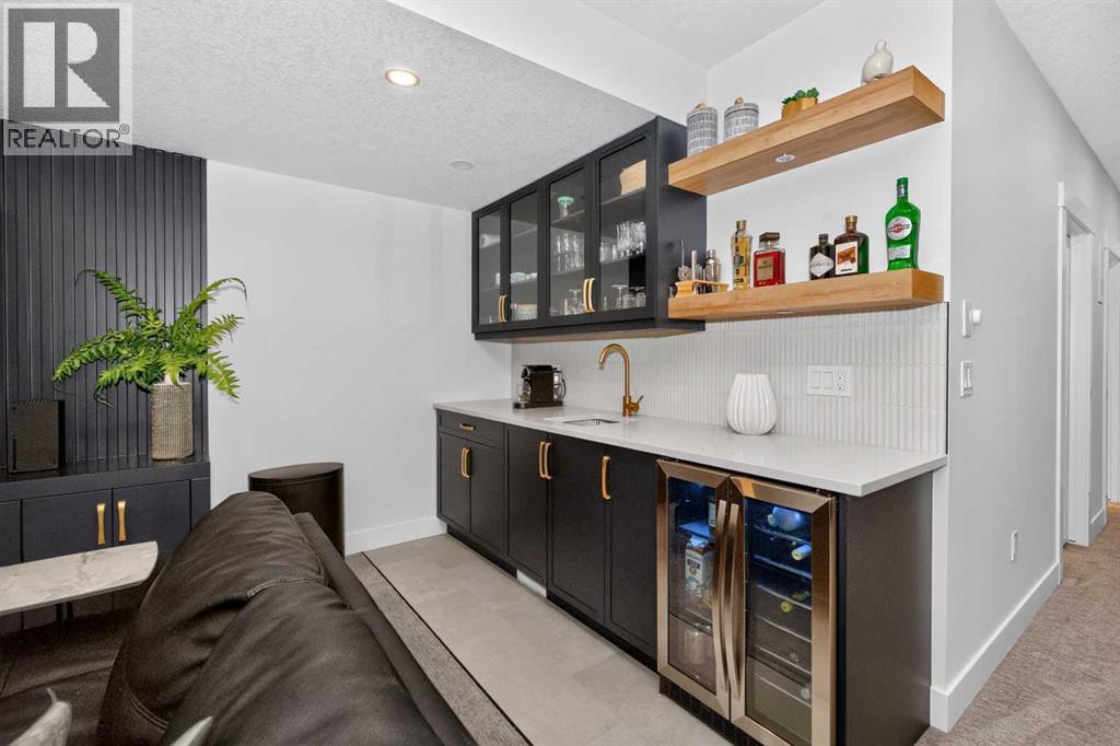 2430 26 Street SW - Image 36