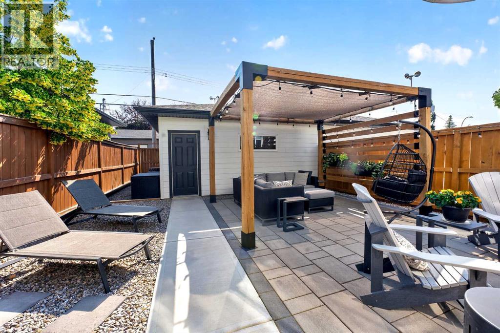 2430 26 Street SW - Image 38