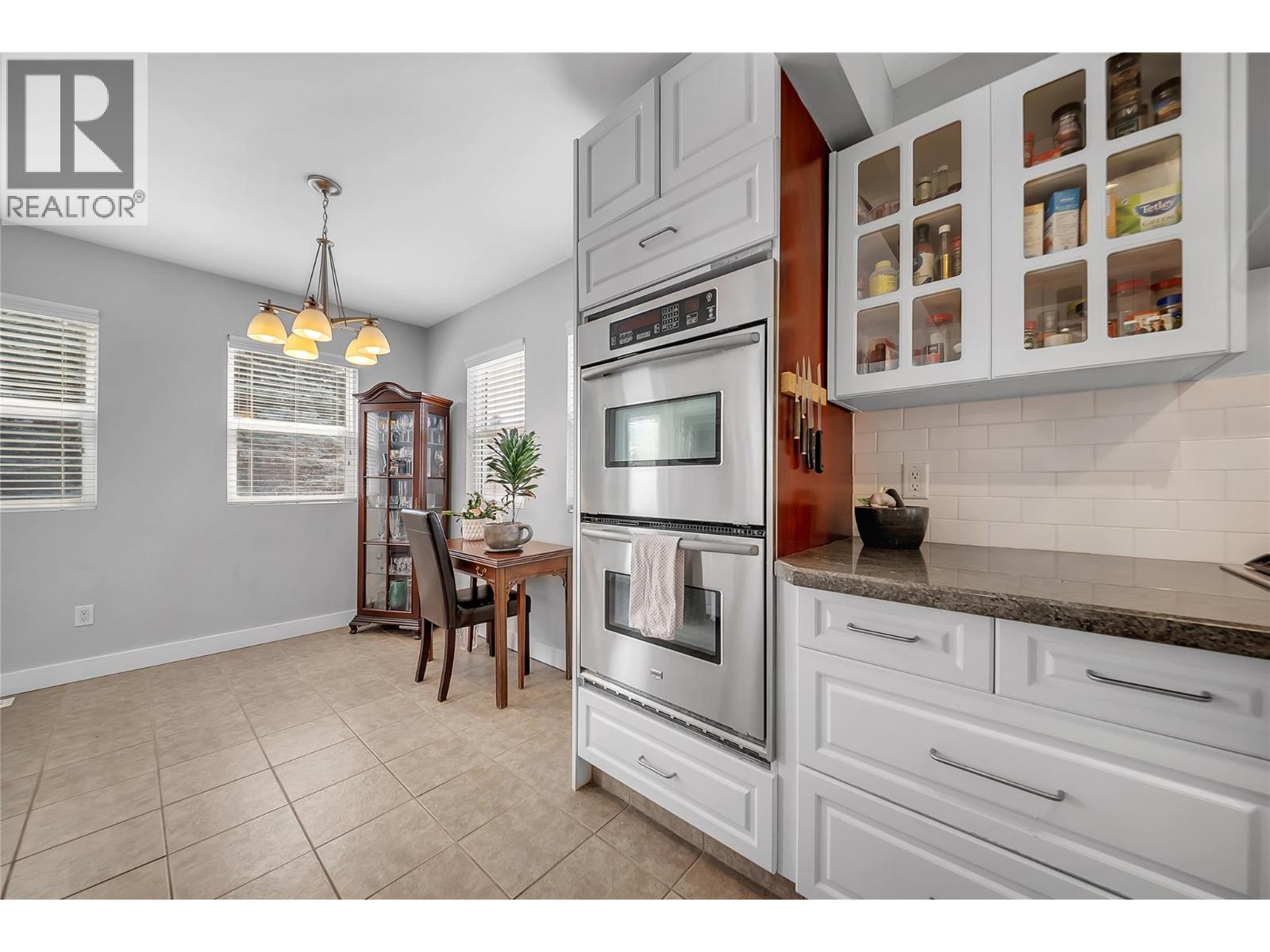 1366 Ridgedale Avenue - 11