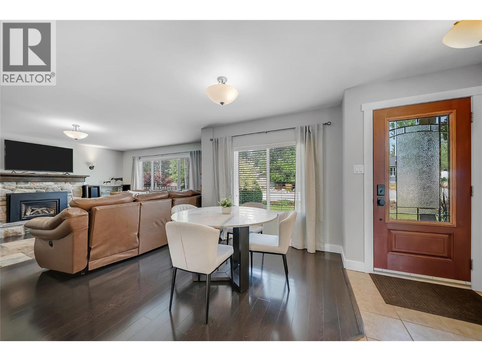 1366 Ridgedale Avenue - 4