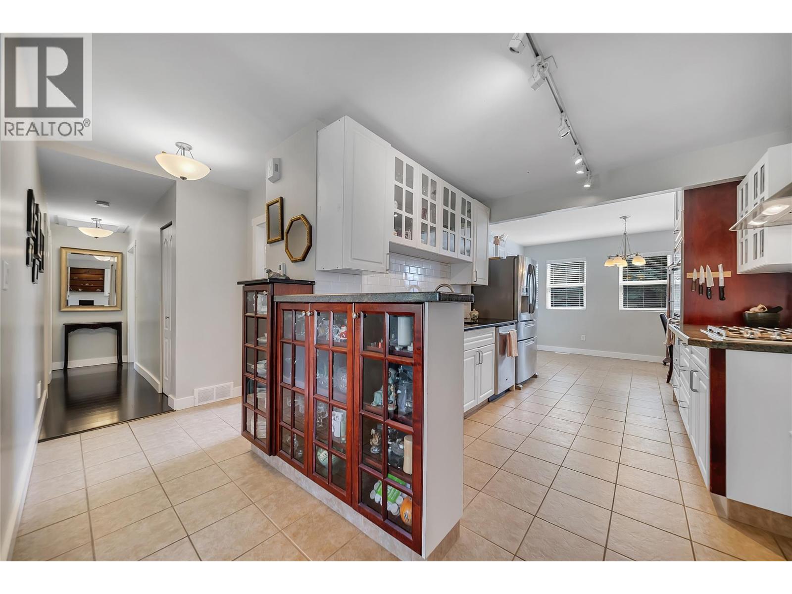 1366 Ridgedale Avenue - 7