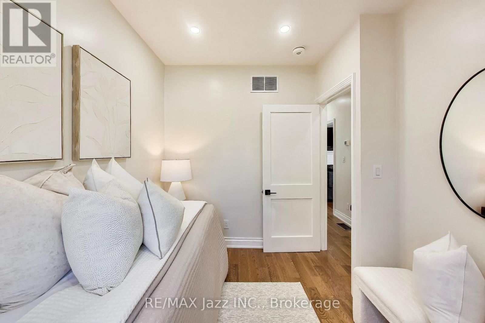 397 BEVERLY STREET - Image 14